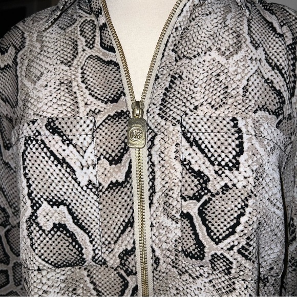 Michael Kors Snakeskin Print Zip-Front Long Sleeve Blouse – Size Medium - Picture 5 of 11